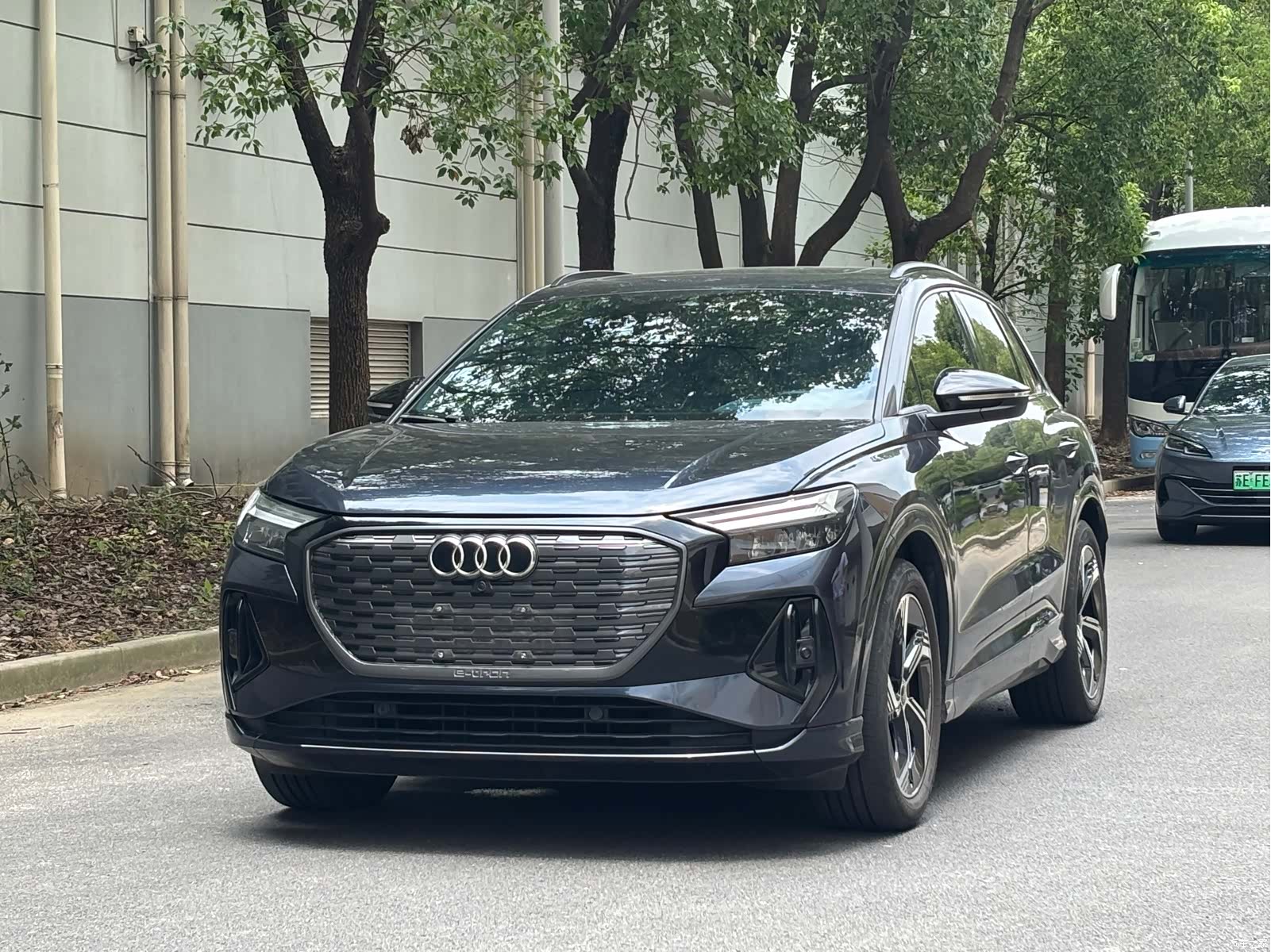 Audi Q4 e-tron, 2023 1