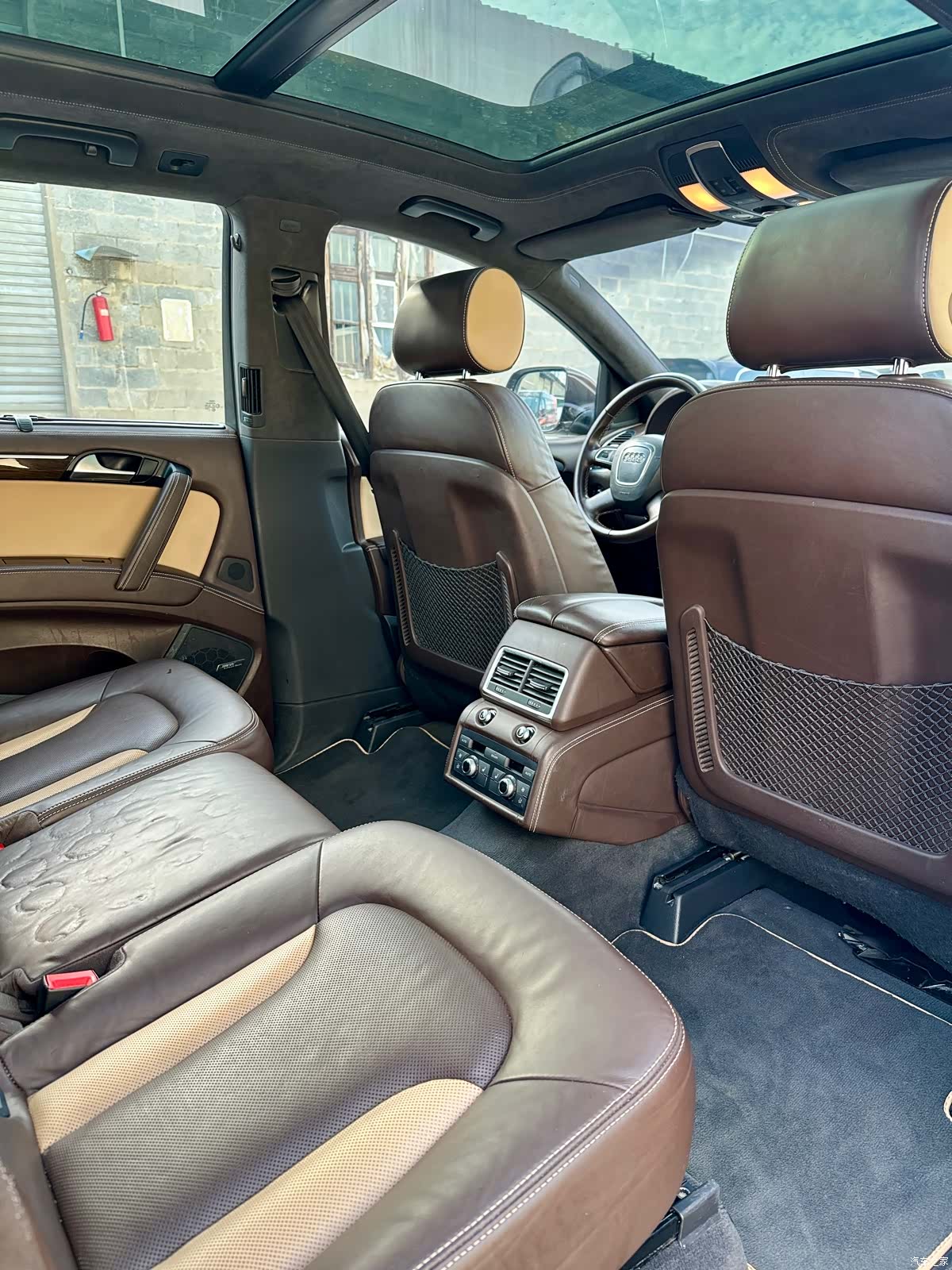 Audi Q7, 2011 11