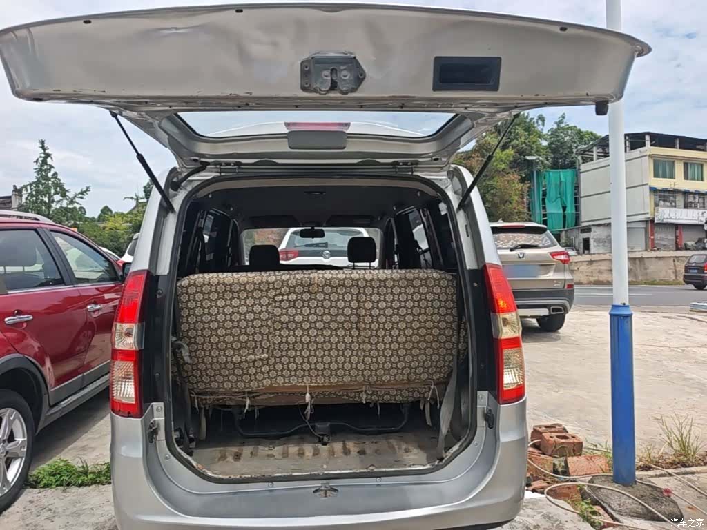 Wuling Hongguang, 2014 19