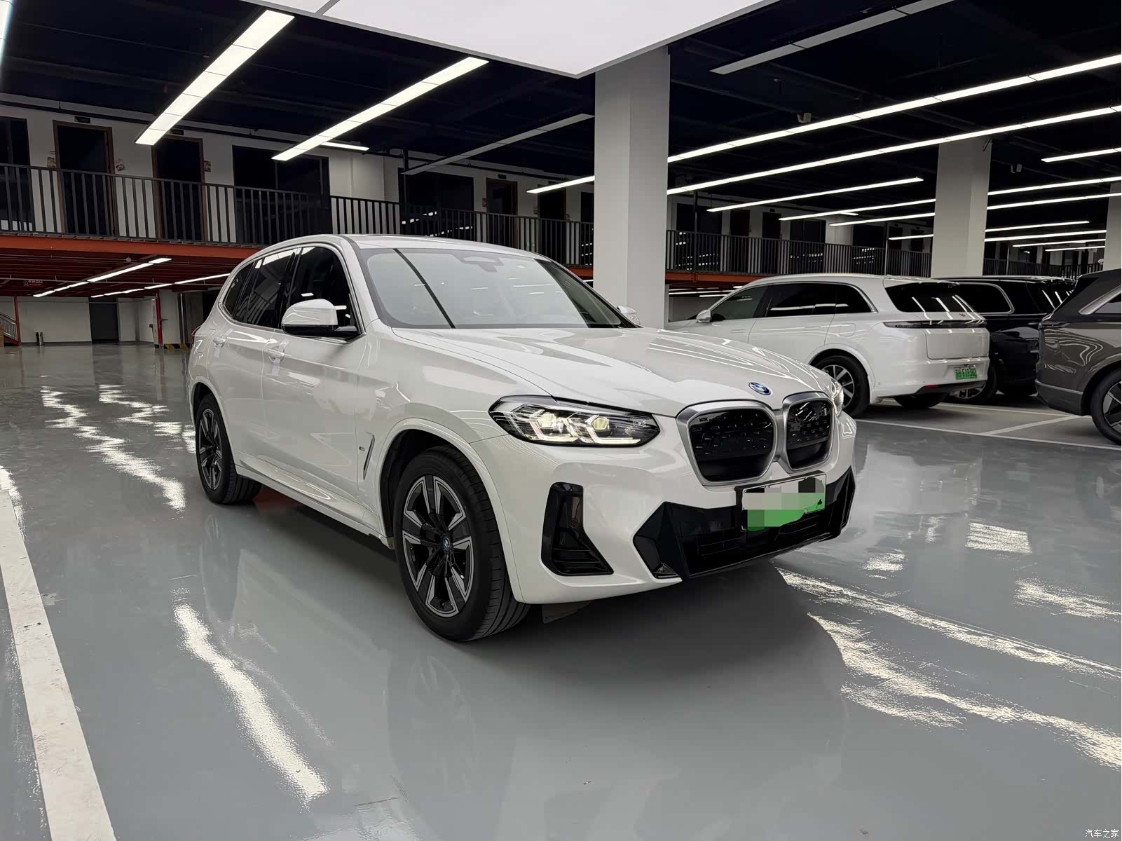 BMW iX3, 2023 3