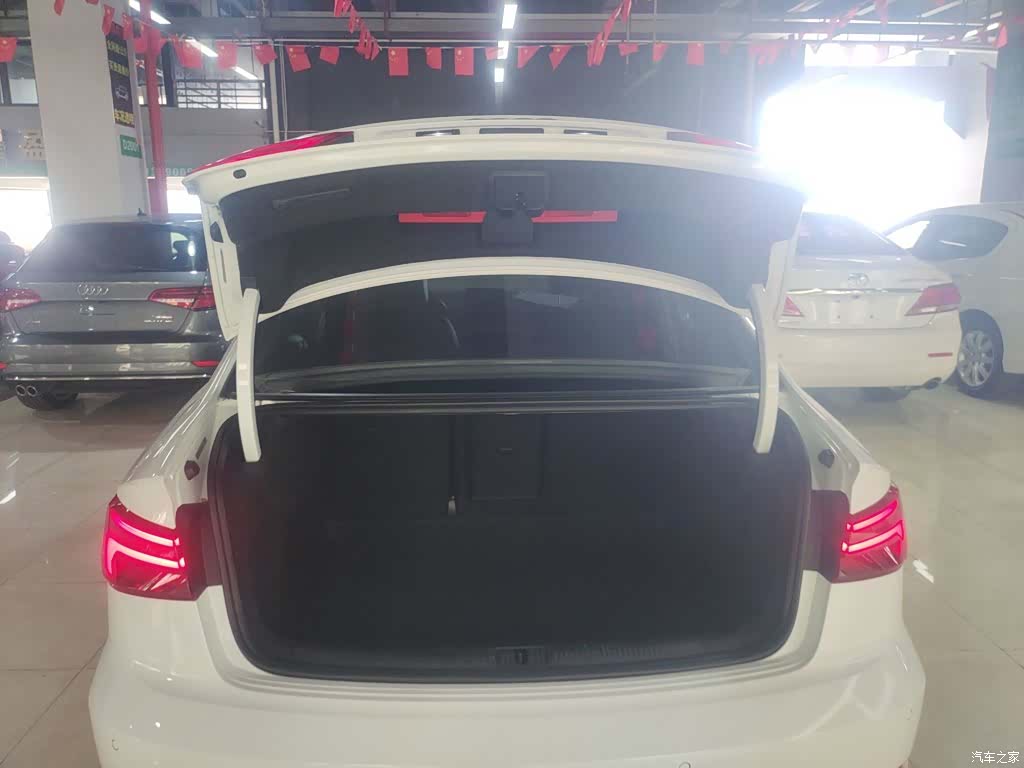 Audi A3, 2018 15