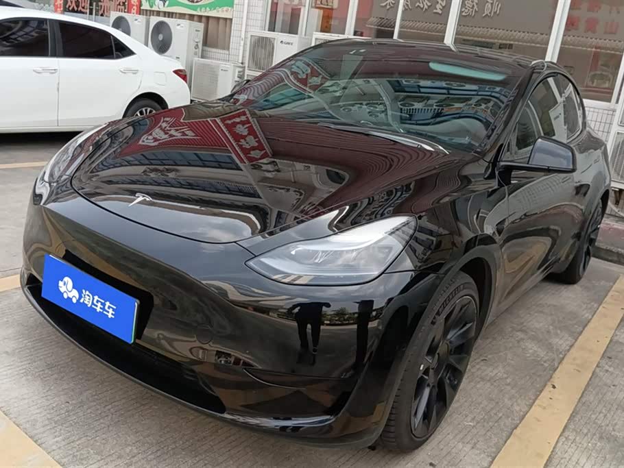 Tesla Model Y Tesla Model Y
