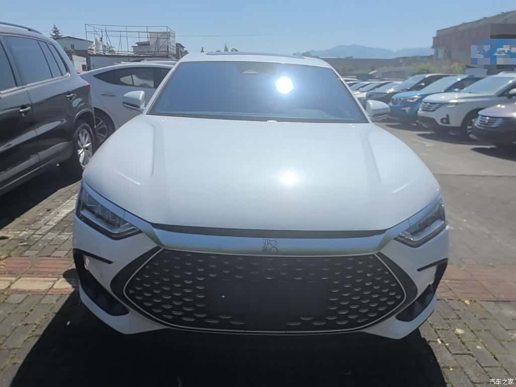 BYD Han, 2023 3