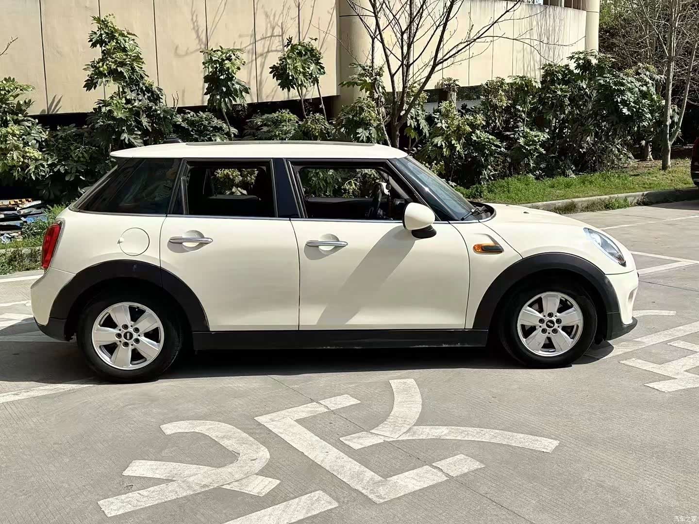 Mini ONE, 2015 3