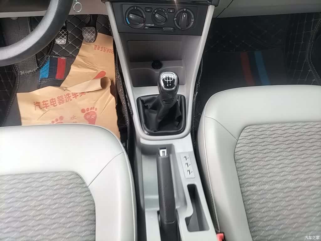 Skoda Rapid, 2017 14