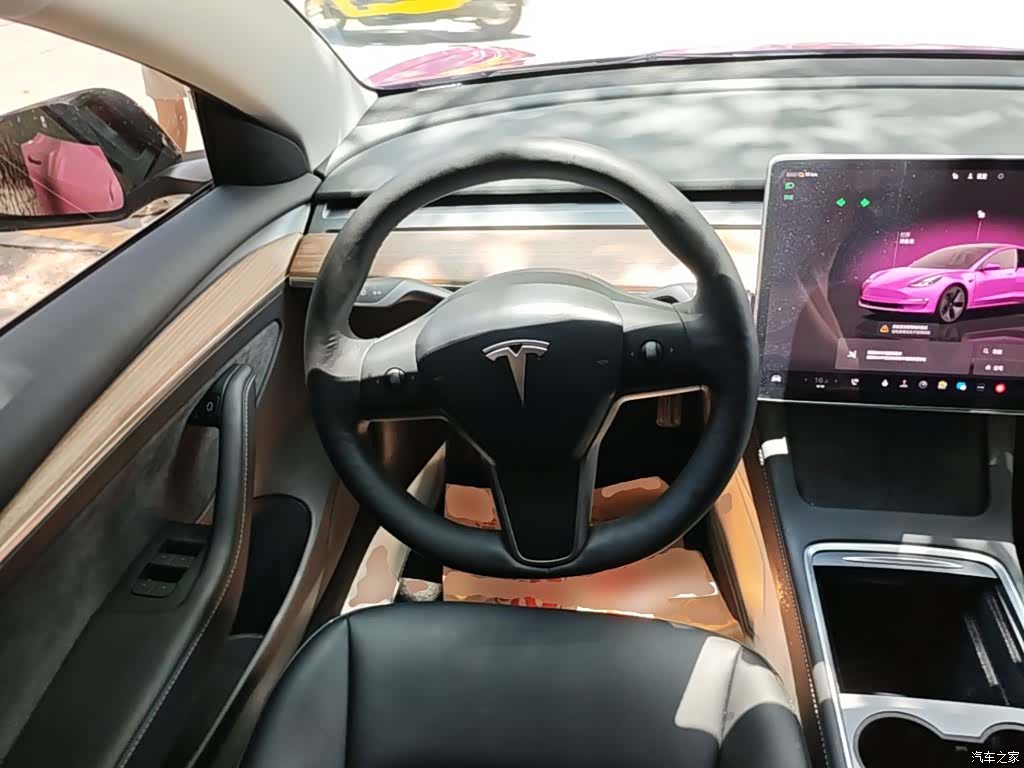 Tesla Model 3, 2022 11