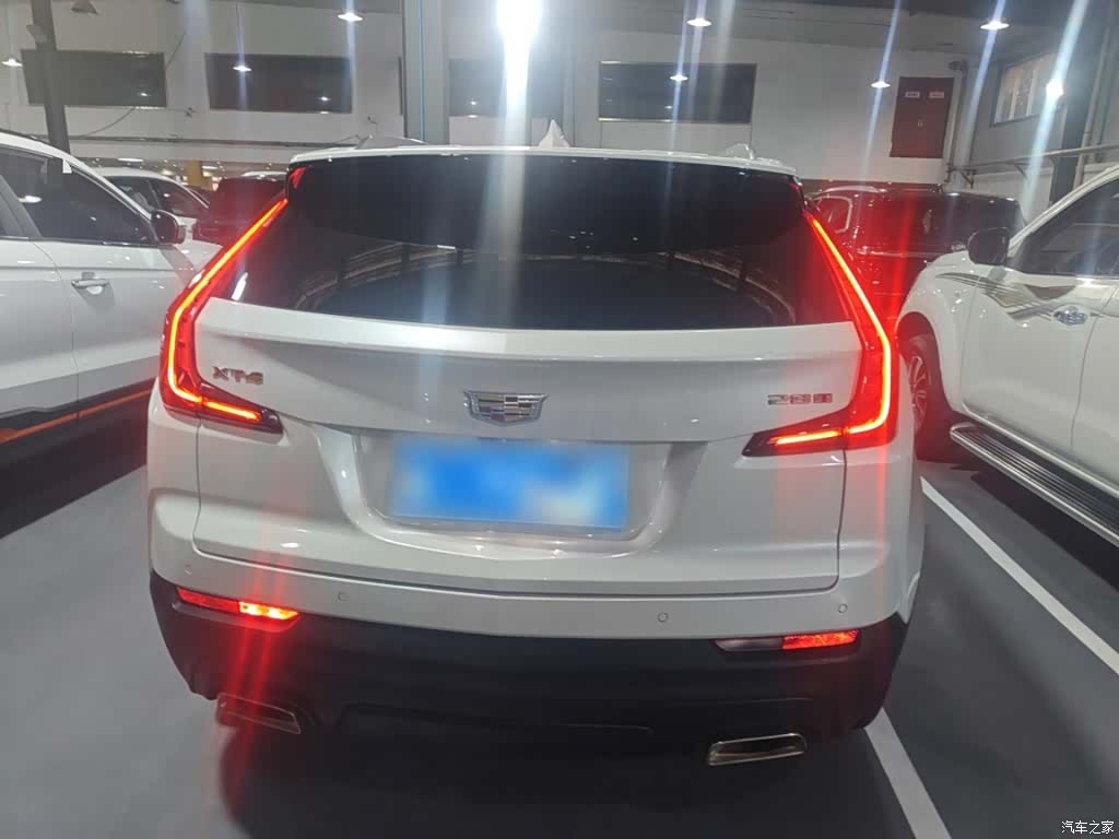 Cadillac XT4, 2023 4