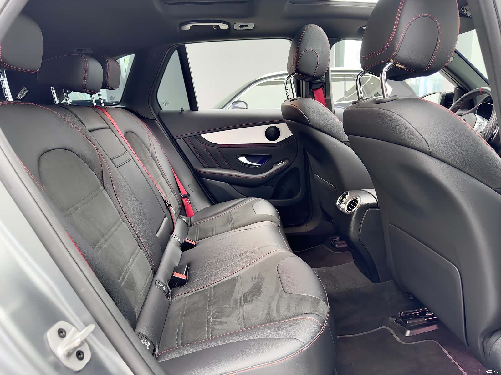 Mercedes-Benz GLC, 2023 10