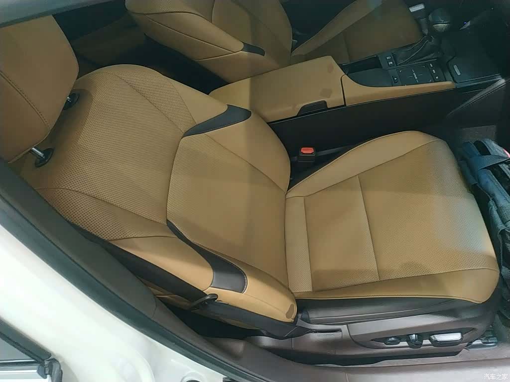 Lexus ES, 2019 20