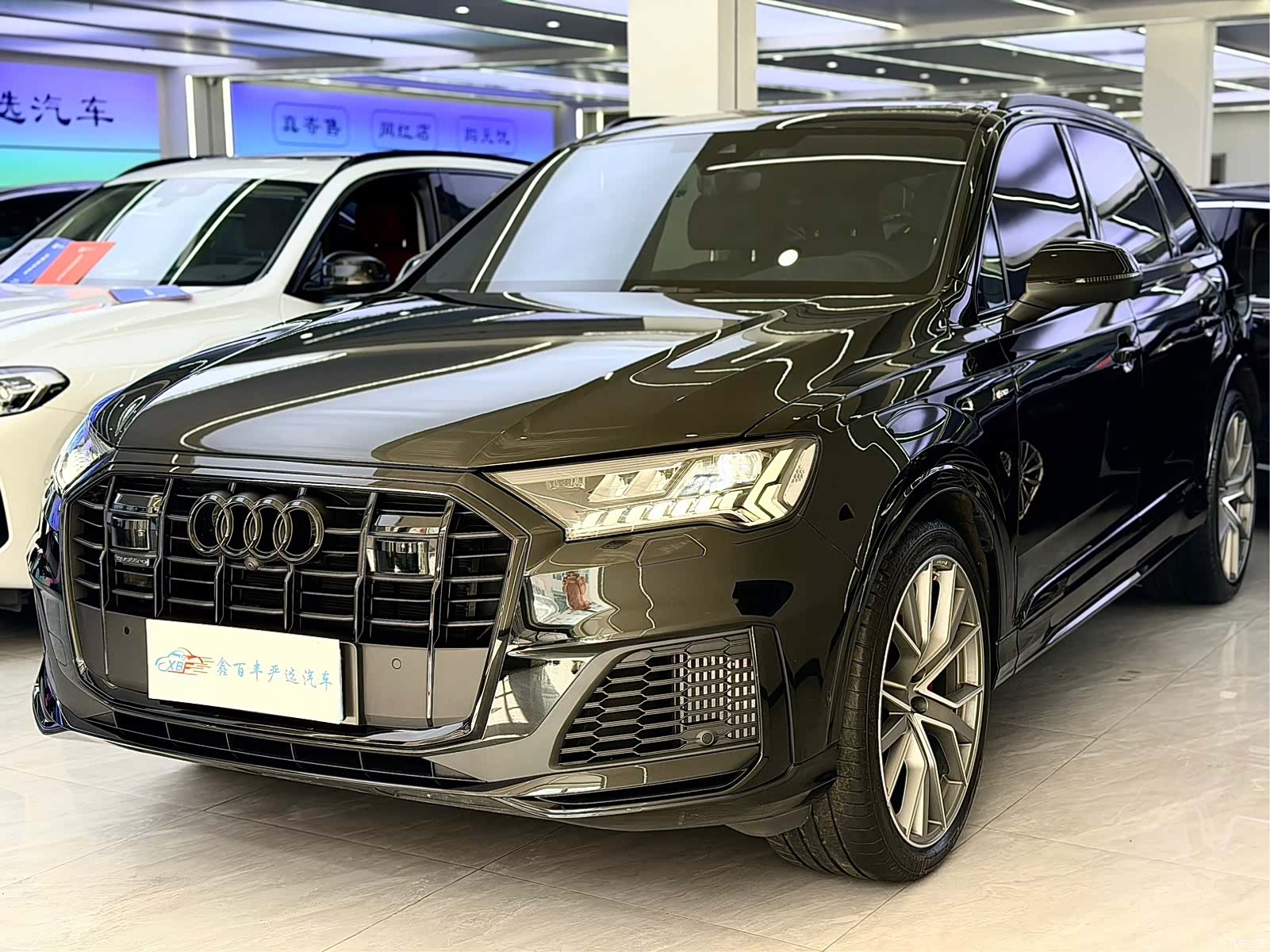 Audi Q7, 2024 1