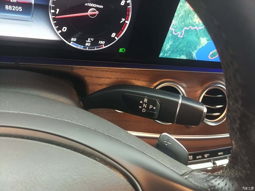 Mercedes-Benz E-Class, 2018 14