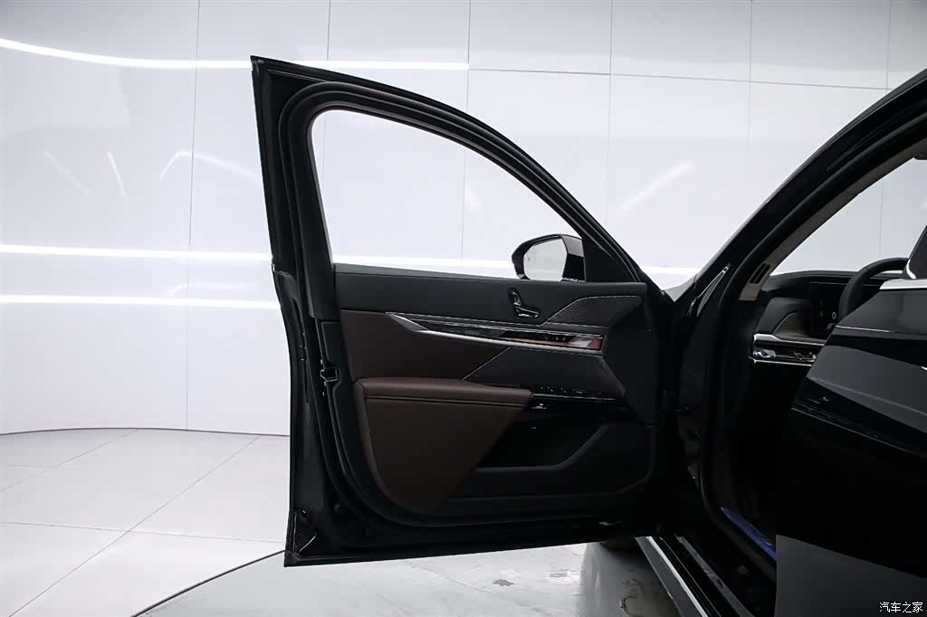 BMW 7 Series, 2026 11