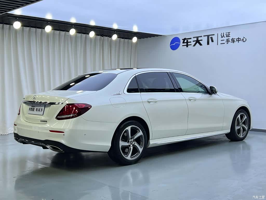 Mercedes-Benz E-Class, 2019 4