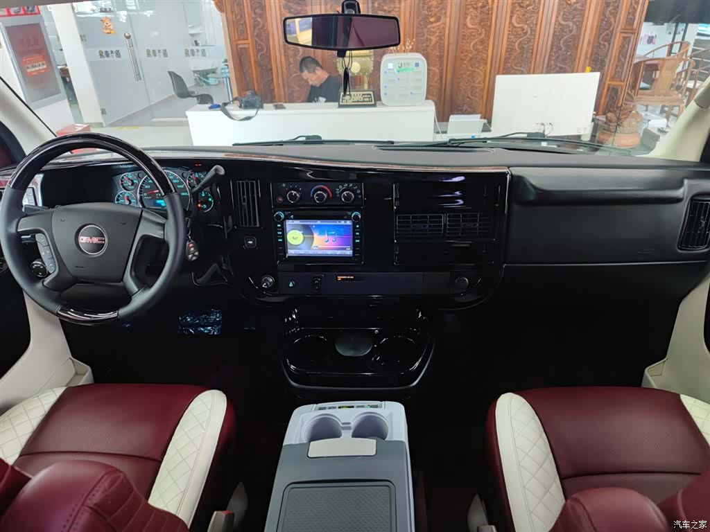 GMC SAVANA, 2018 19