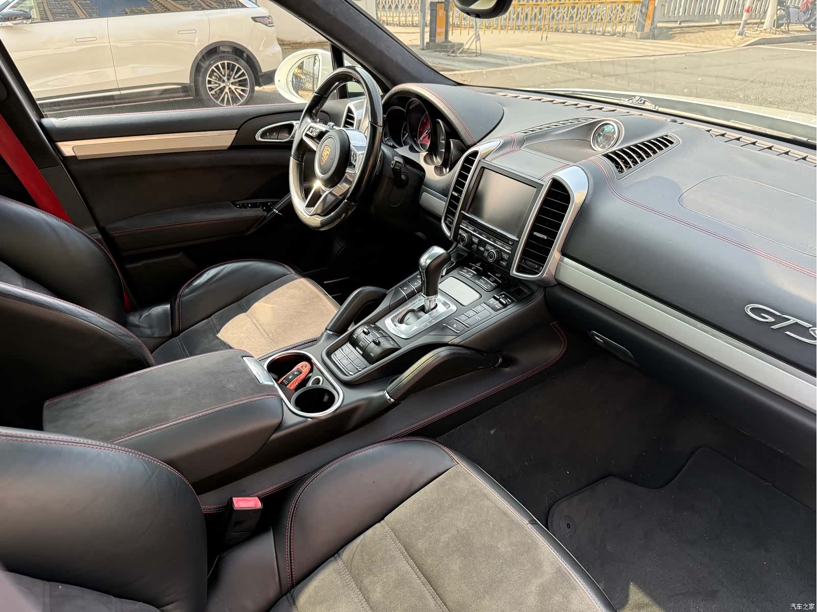 Porsche Cayenne, 2016 11