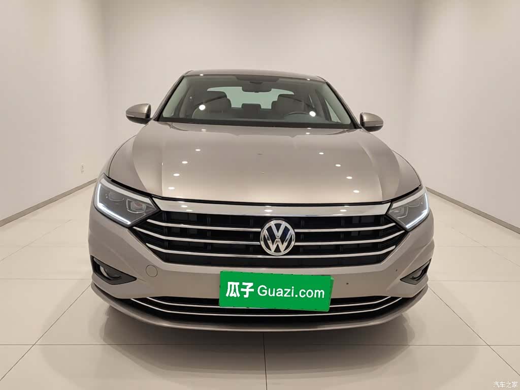 Volkswagen Sagitar, 2022 24