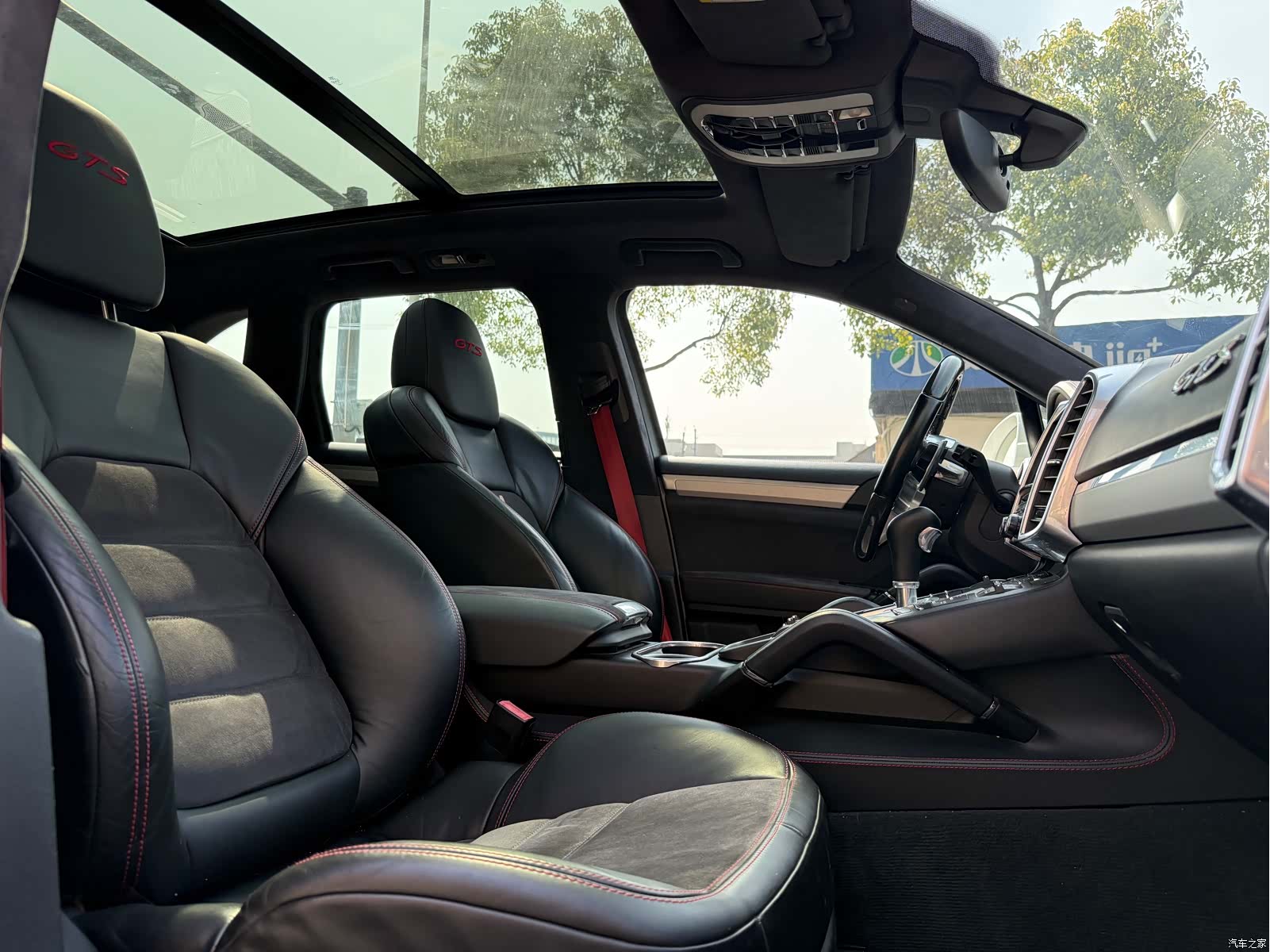 Porsche Cayenne, 2016 12
