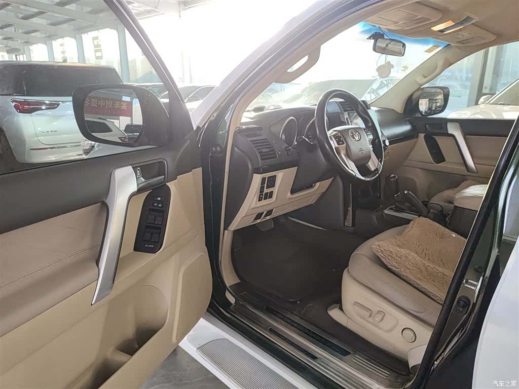 Toyota Prado, 2015 16