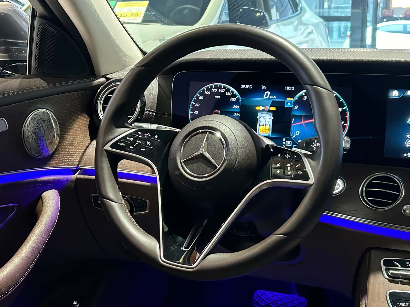 Mercedes-Benz E-Class, 2024 24