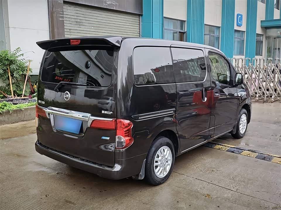 Nissan NV200 Nissan NV200