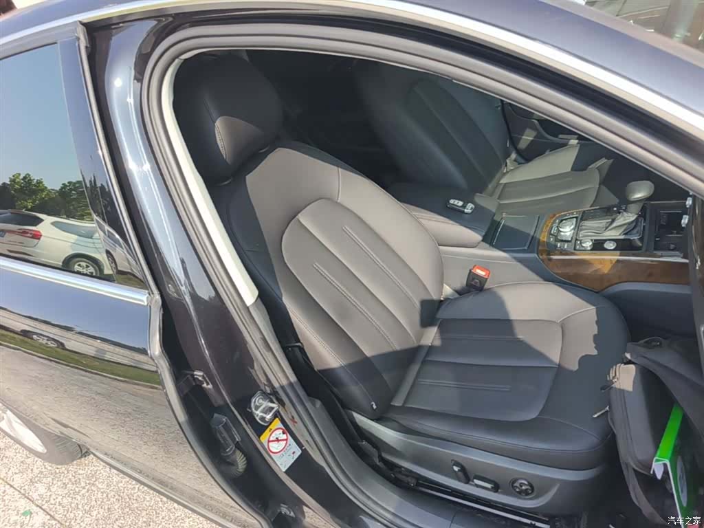 Audi A6L, 2015 25