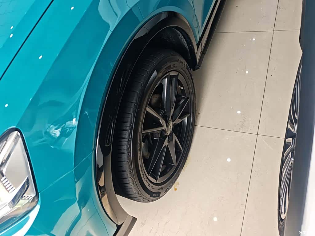 Audi Q2L, 2020 25