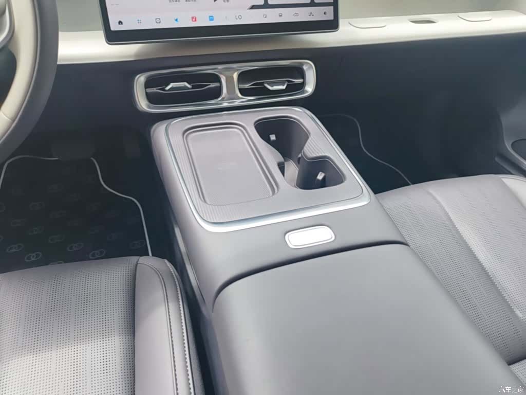 Leapmotor B01, 2025 14