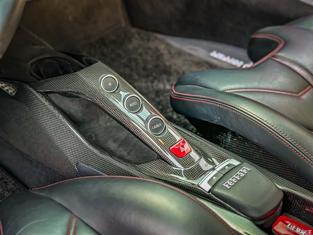 Ferrari 488, 2016 6