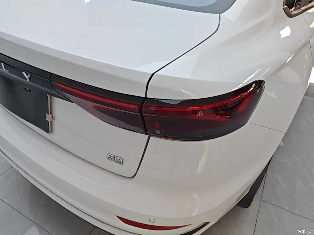 Geely Emgrand, 2024 8
