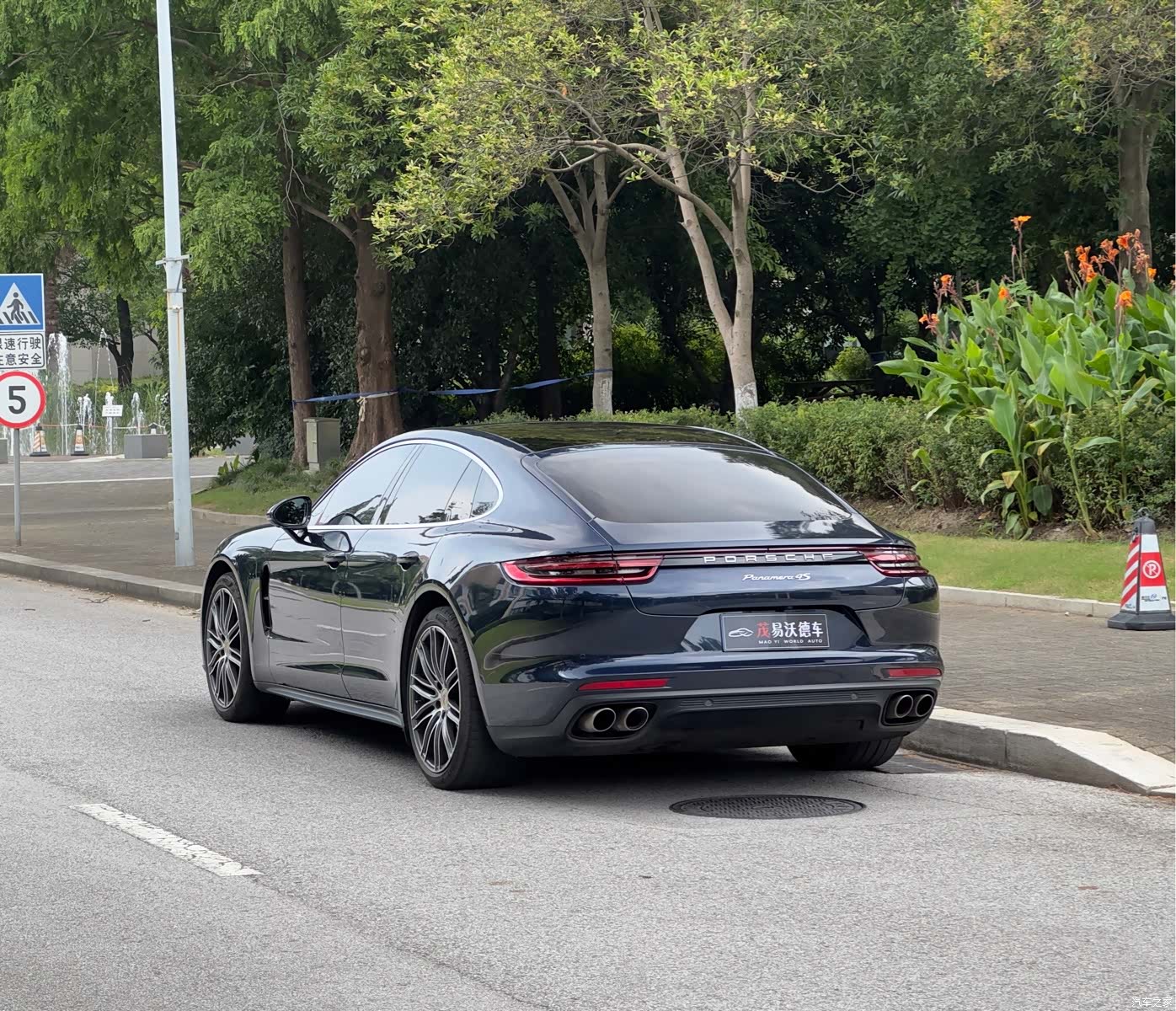 Porsche Panamera, 2017 все фото