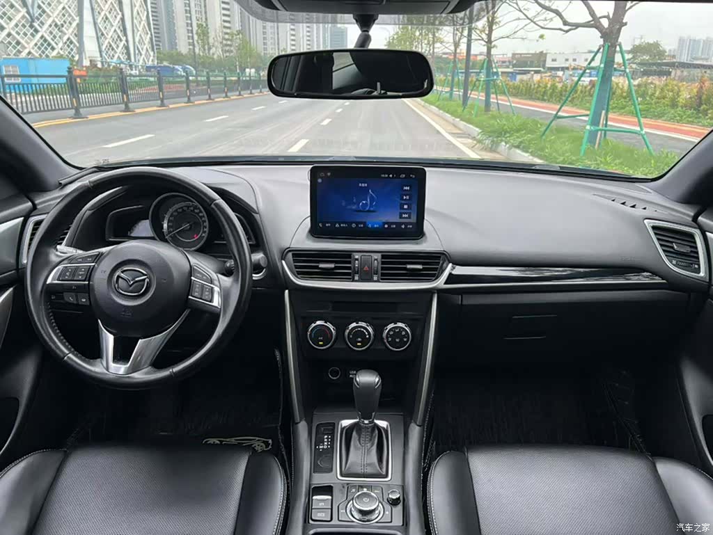 Mazda CX-4, 2017 12