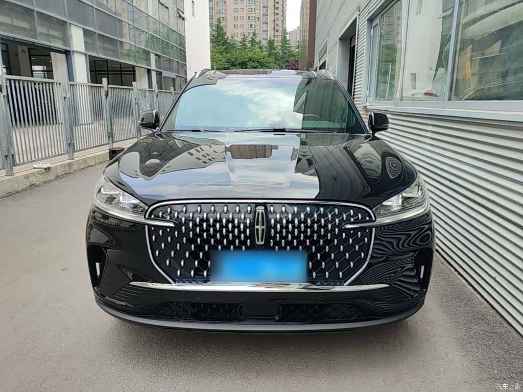 Lincoln Aviator, 2025 3