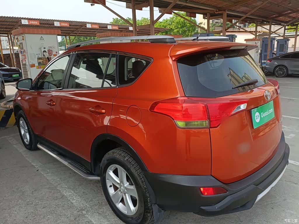 Toyota RAV4, 2014 все фото