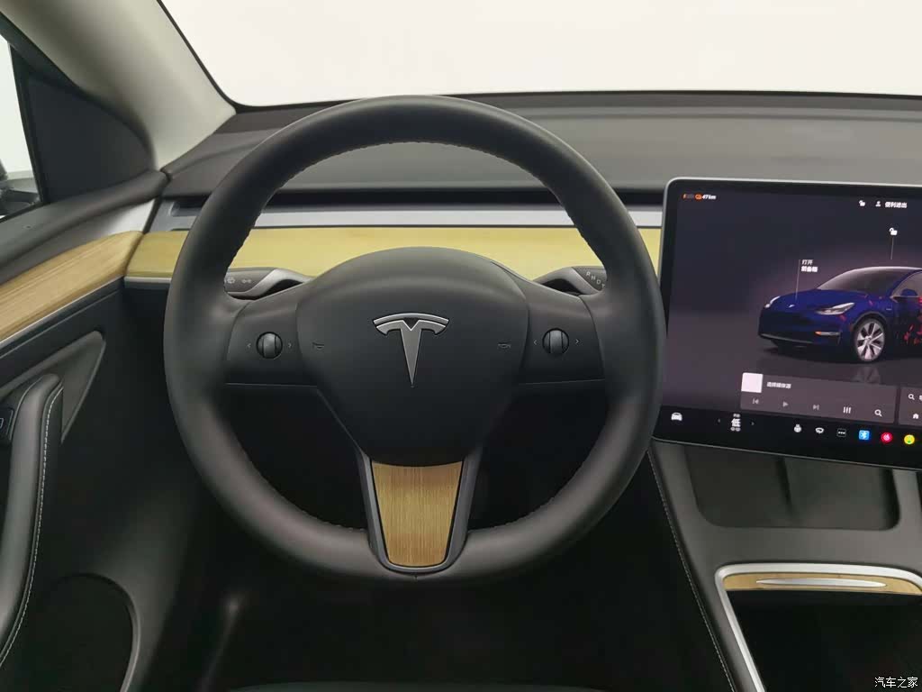 Tesla Model Y, 2023 11