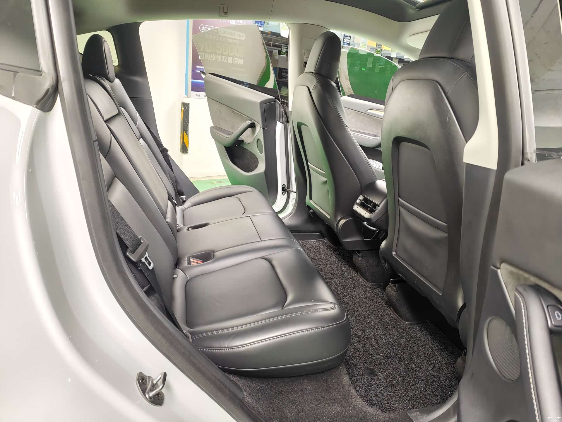 Tesla Model Y, 2022 10