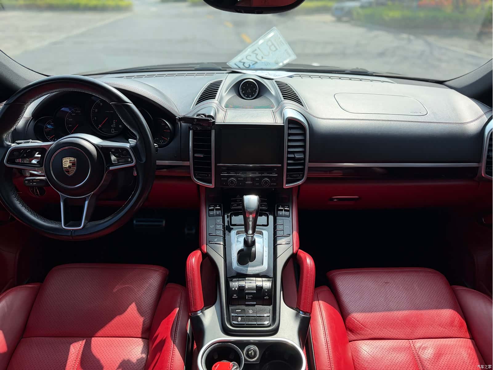 Porsche Cayenne, 2016 8