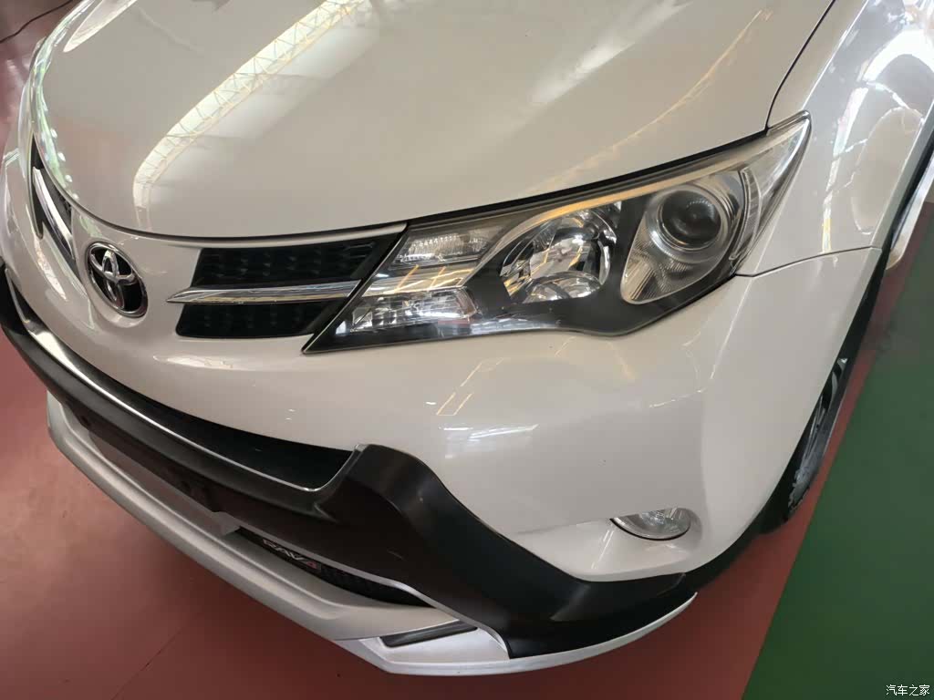 Toyota RAV4, 2015 18