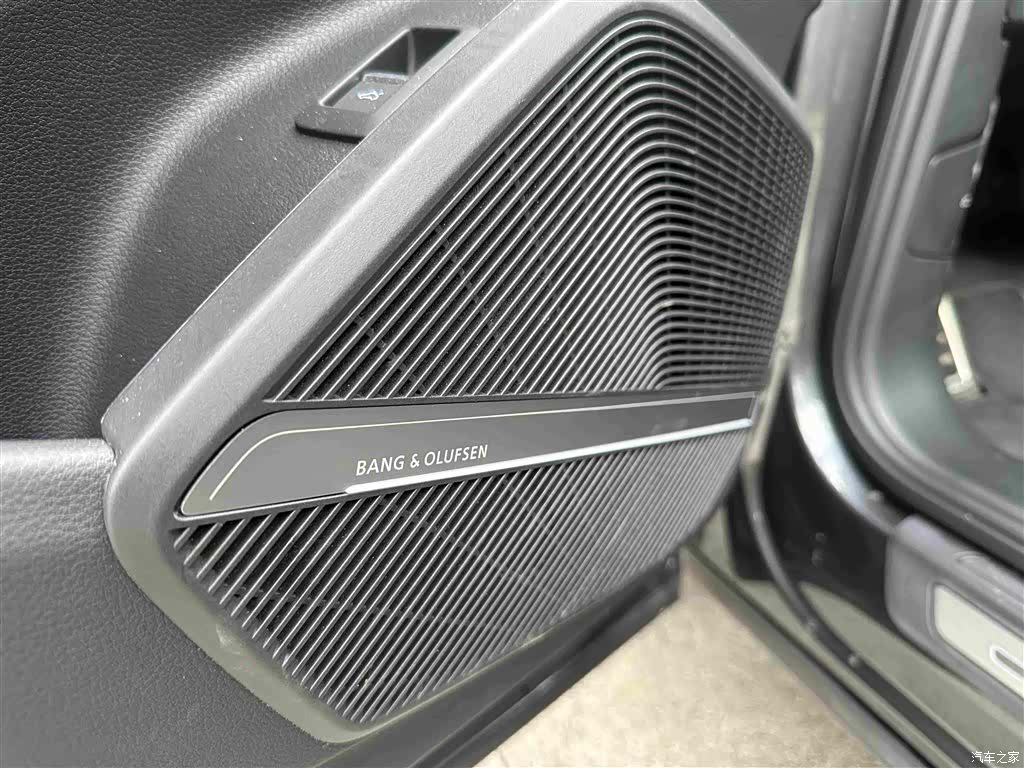 Audi Q5L, 2024 11
