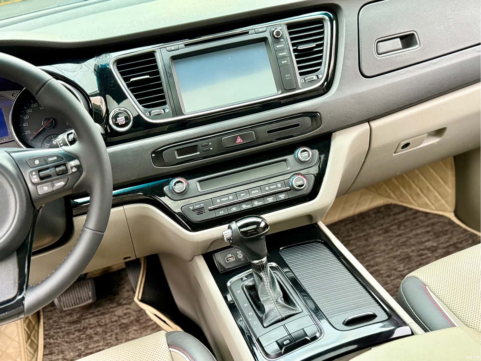 Kia Carnival, 2016 24