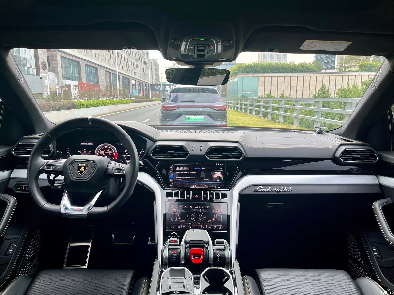 Lamborghini Urus, 2021 10