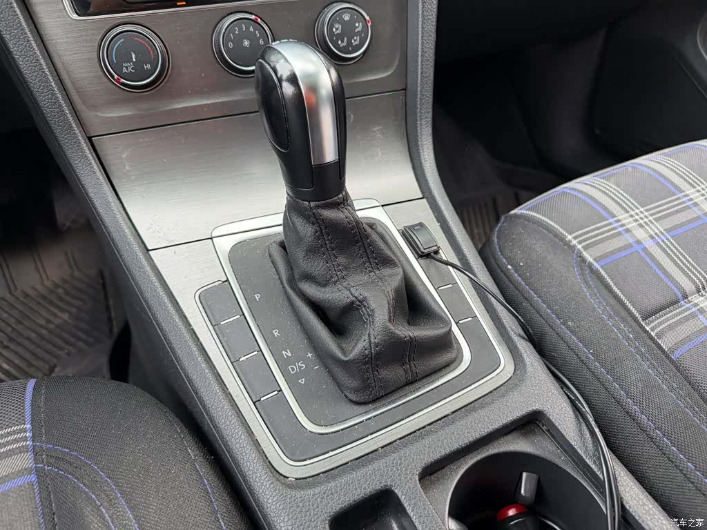 Volkswagen Golf, 2016 9