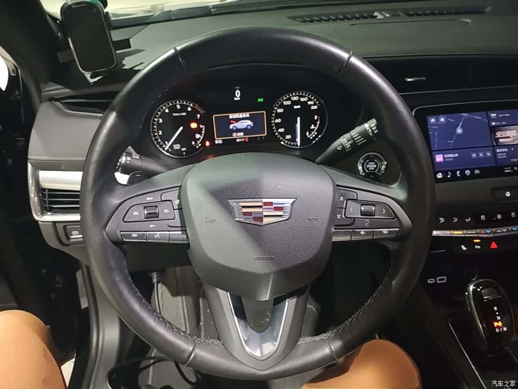 Cadillac XT4, 2020 11