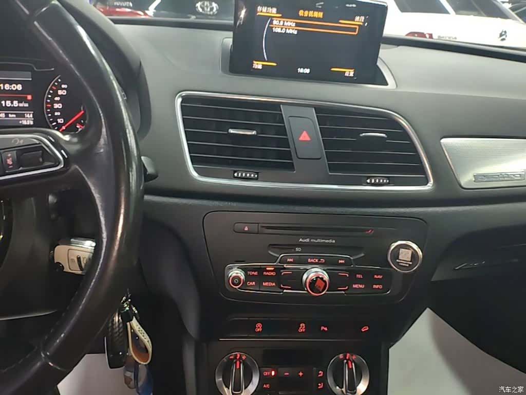 Audi Q3, 2015 9