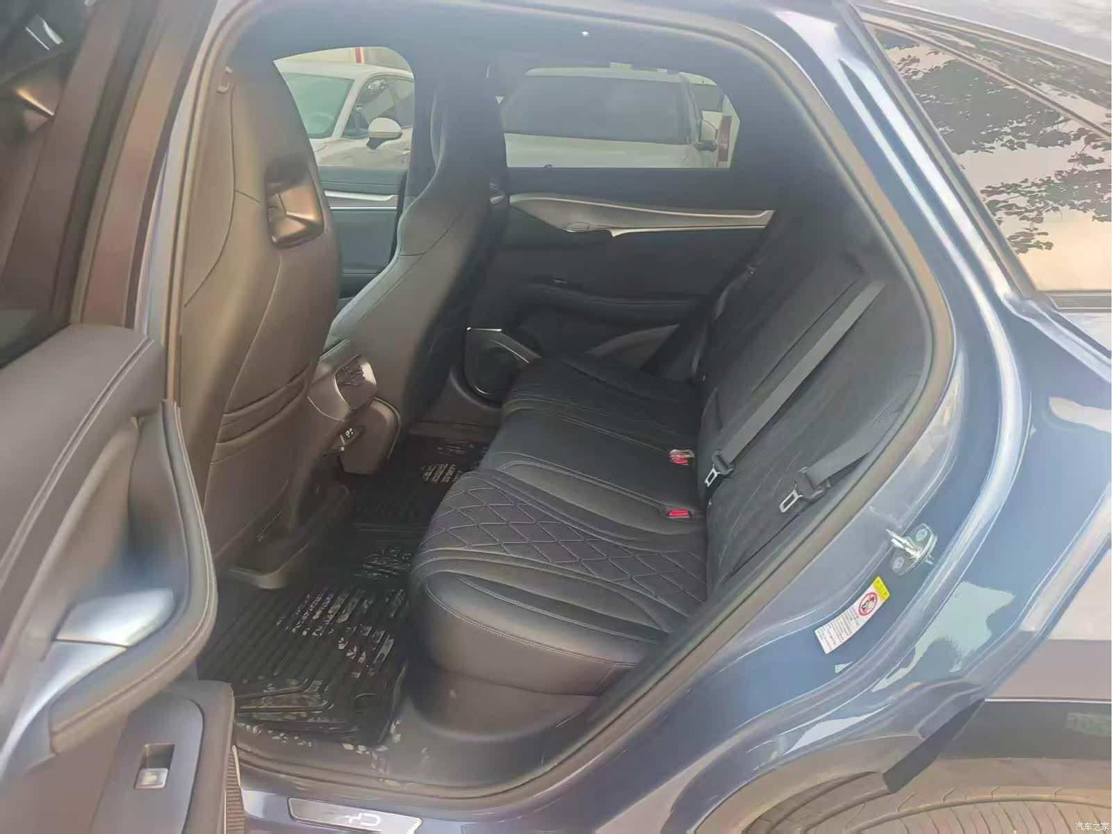 BYD HiAce, 2024 все фото