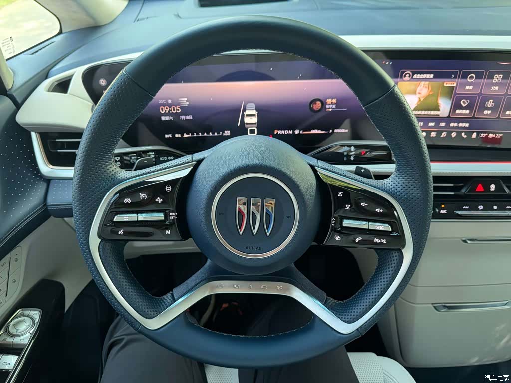 Buick Century, 2024 все фото