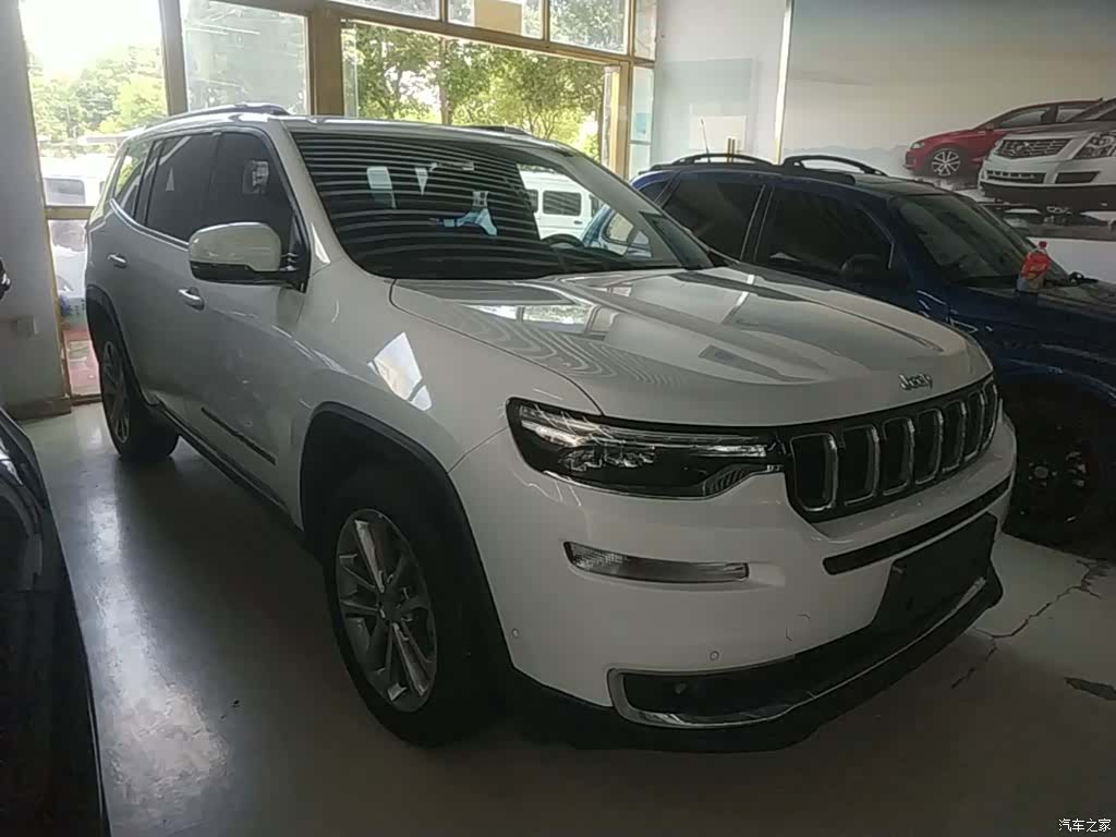Jeep Grand Commander, 2019 4