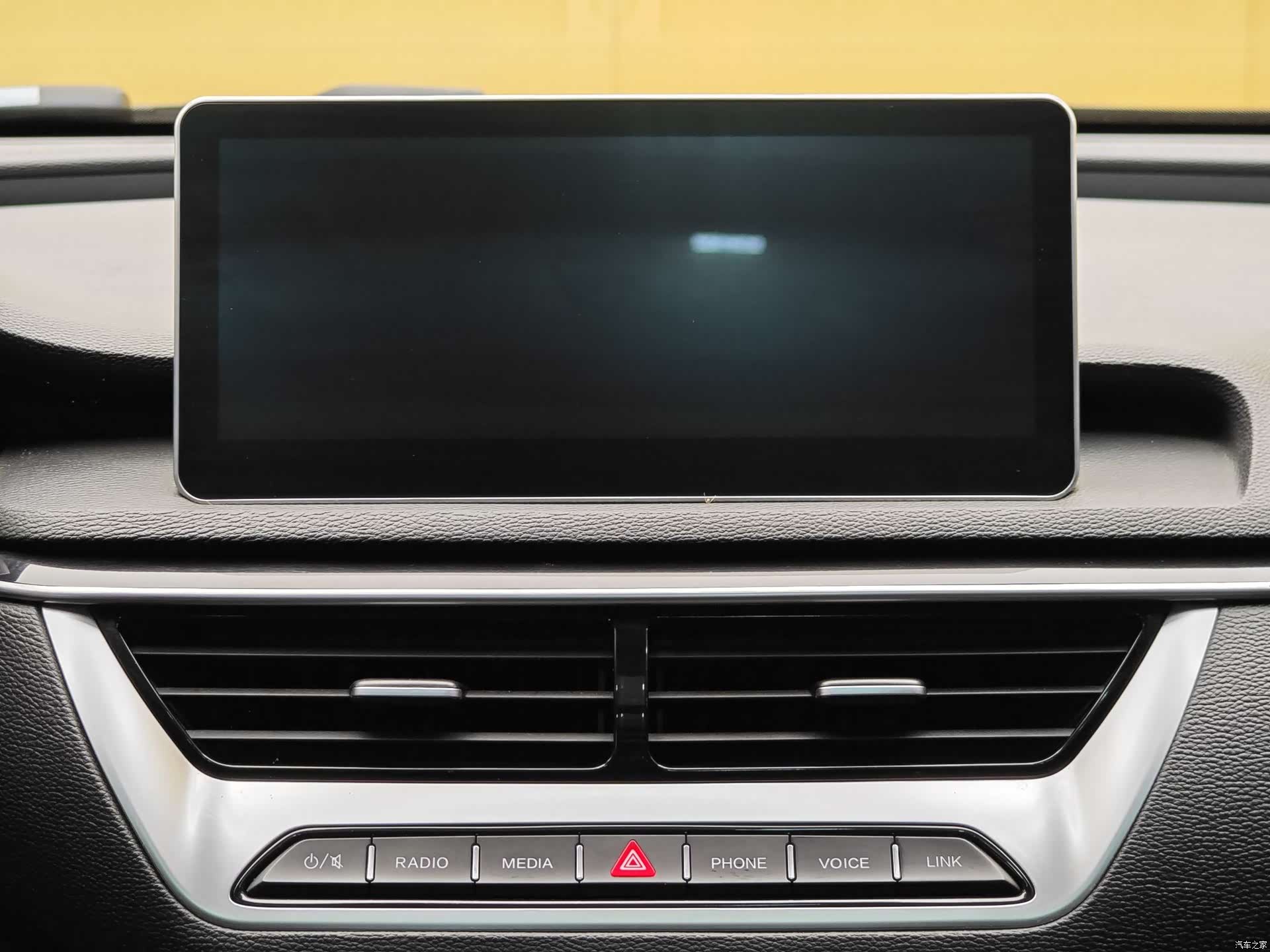 Hongqi H5, 2021 16