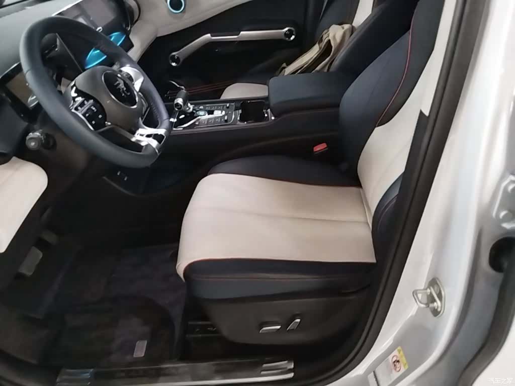 BYD Yuan, 2023 15