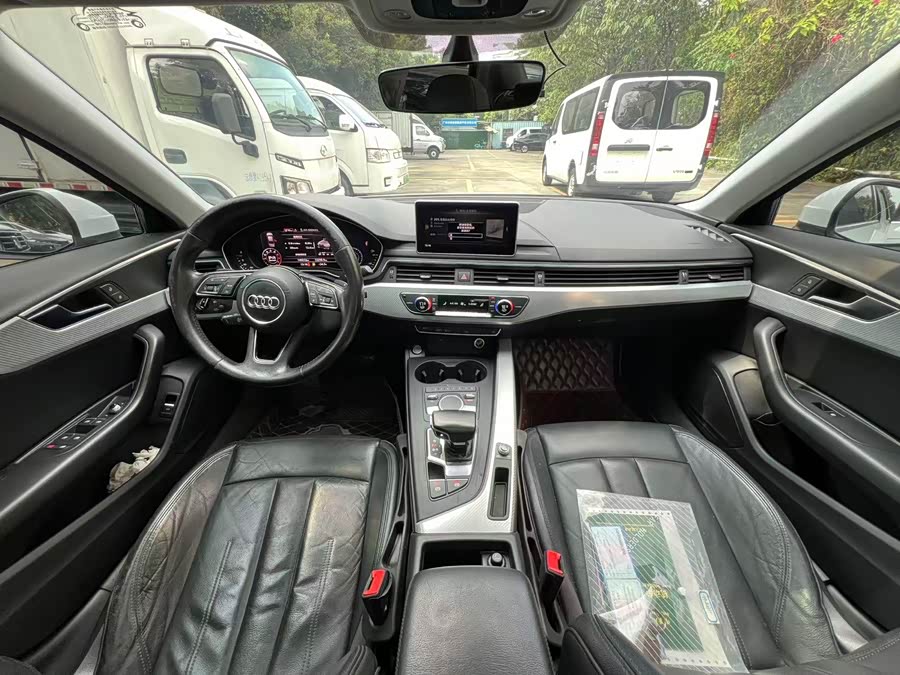 Audi A4L 2018, фото 6