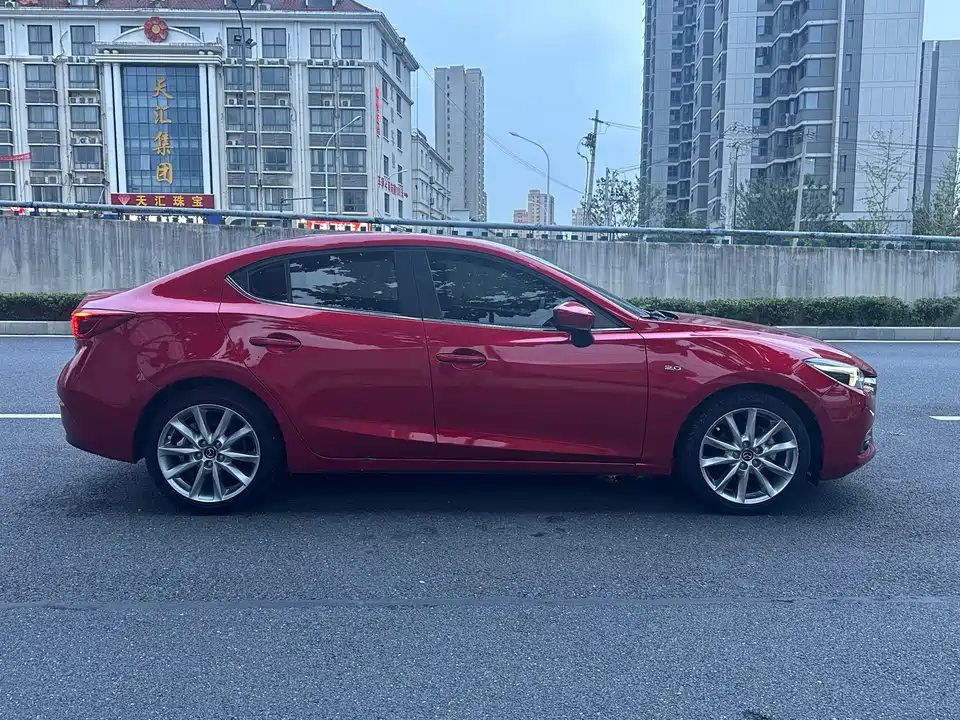 Mazda 3 Angkesaila